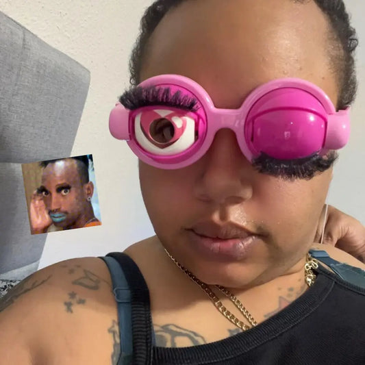 Mad Eye Blinking Love Heart Glasses - Hilarious Photography & Prank Toy